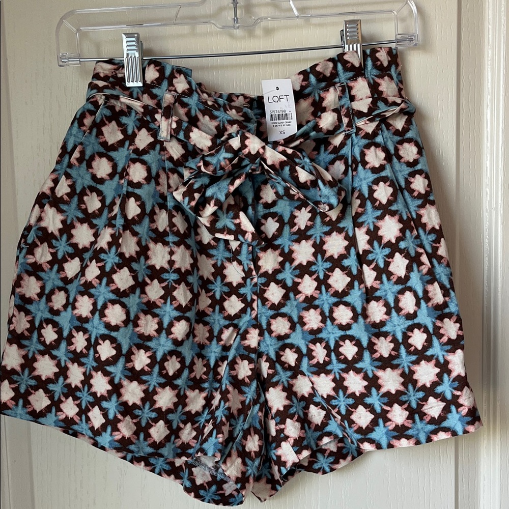 NWT LOFT Women's Paperbag linen High Waist Floral Shorts - Blue and Brown